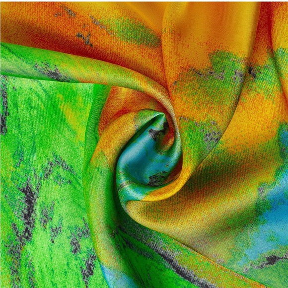 Women’s silk scarf - Picture 5 of 11